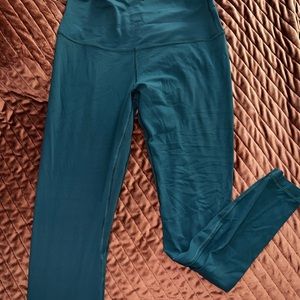 Lululemon High Rise Pant 28”